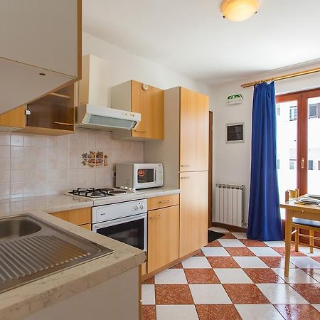 Apartments Ava Porec Bagian luar foto