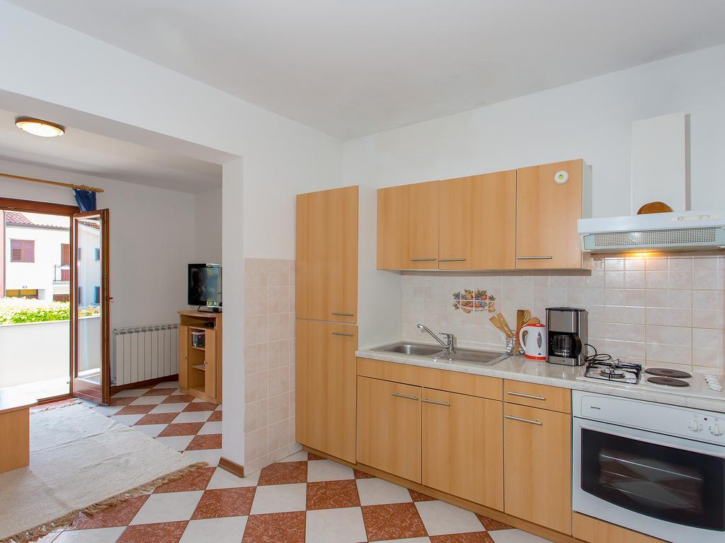 Apartments Ava Porec Bagian luar foto
