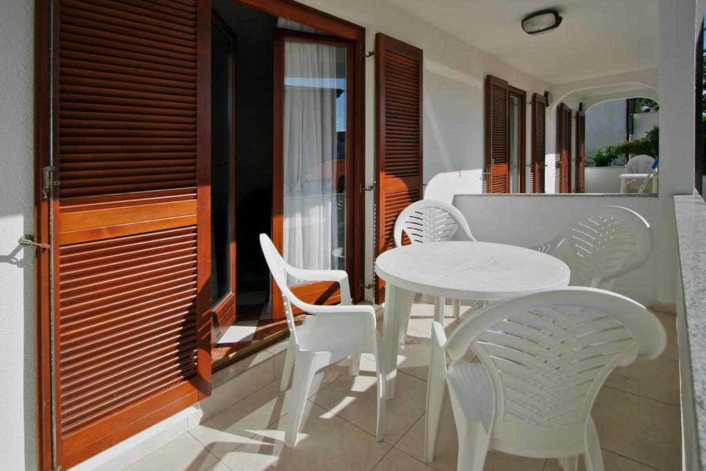 Apartments Ava Porec Bagian luar foto
