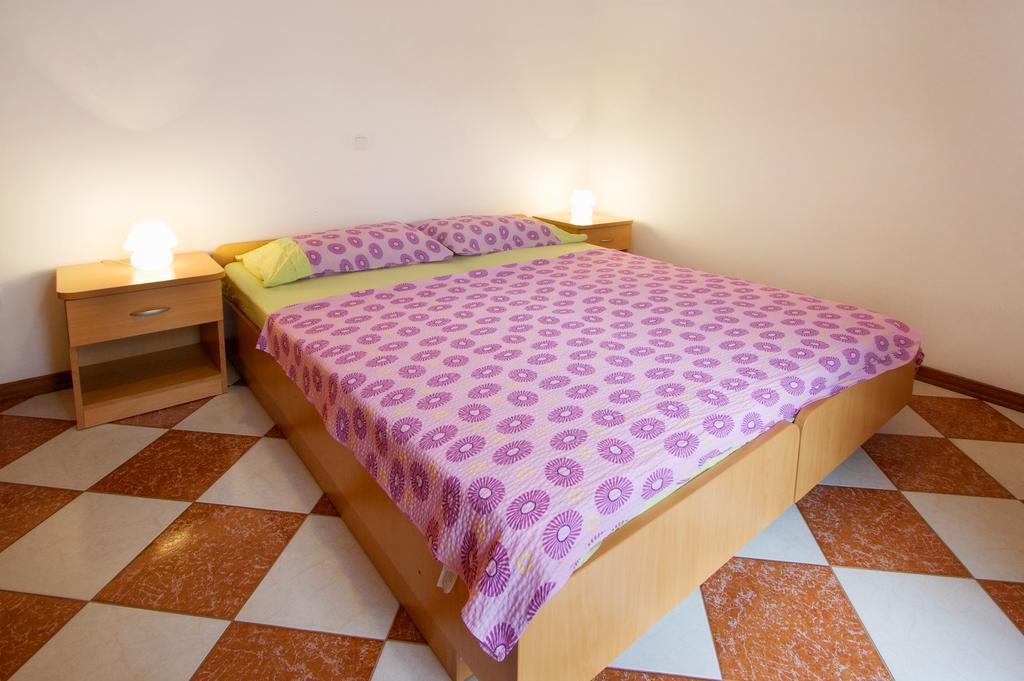 Apartments Ava Porec Bagian luar foto